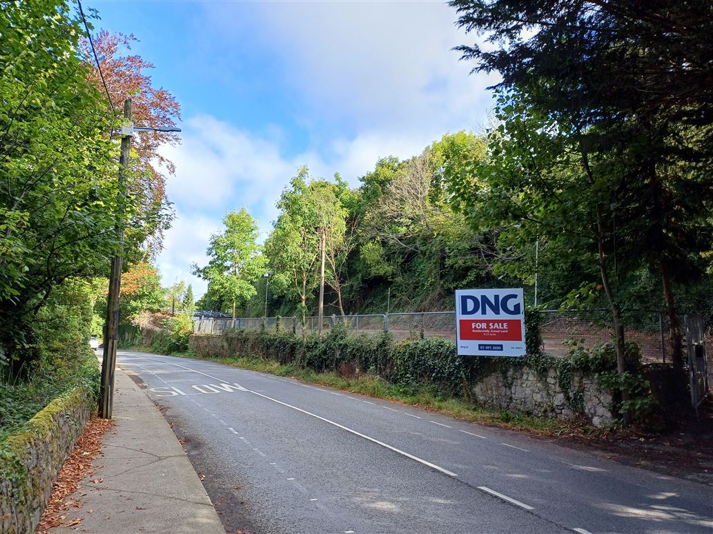 Edmondstown Road, Rathfarnham, Dublin 16