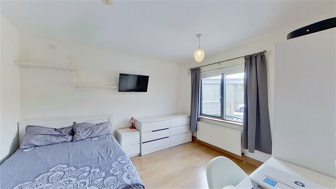 1 Ballyogan Vale, Carrickmines, Dublin 18