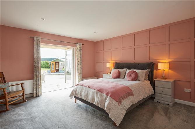 Pine Grove, Oldtown, Bohermeen, Navan, Meath
