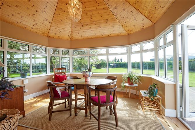 Pine Grove, Oldtown, Bohermeen, Navan, Meath