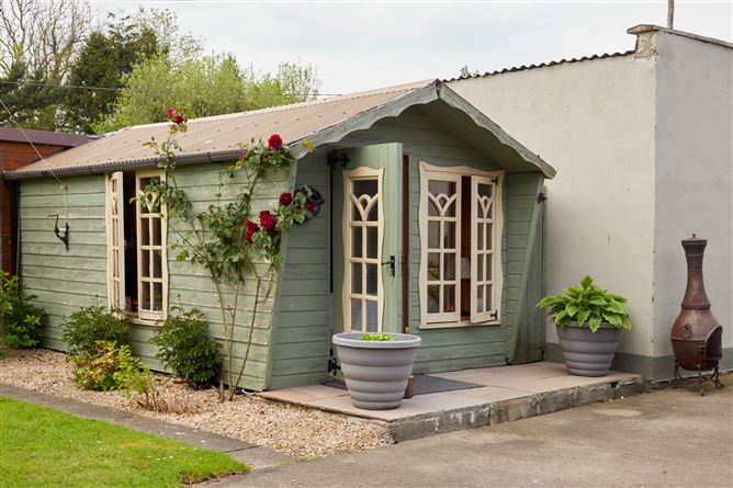 Pine Grove, Oldtown, Bohermeen, Navan, Meath