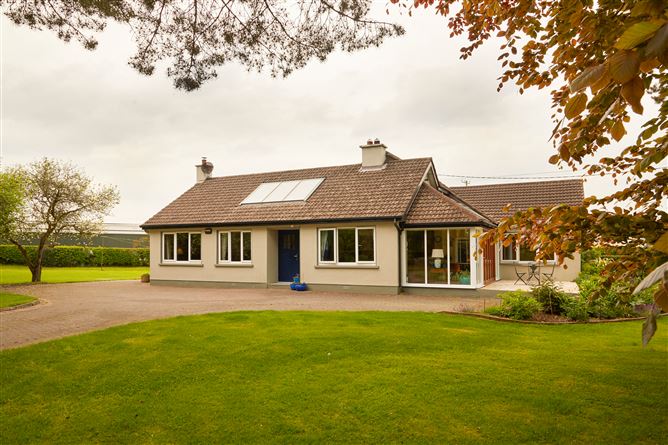 Pine Grove, Oldtown, Bohermeen, Navan, Meath
