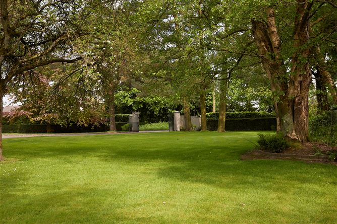 Pine Grove, Oldtown, Bohermeen, Navan, Meath
