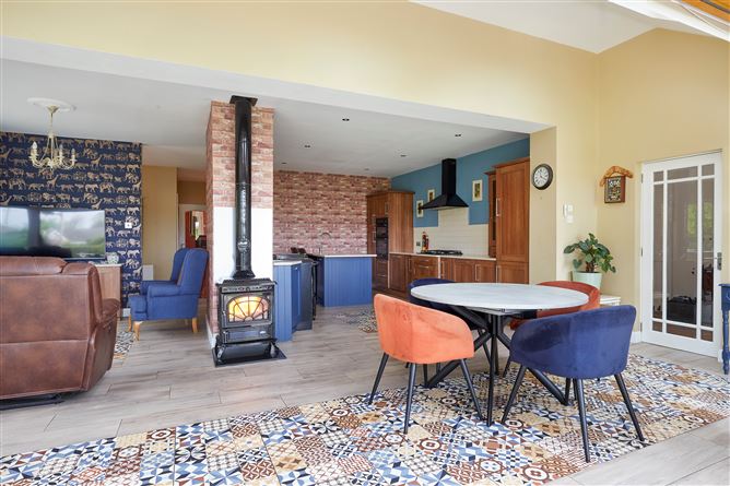 Pine Grove, Oldtown, Bohermeen, Navan, Meath
