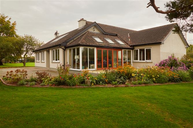 Pine Grove, Oldtown, Bohermeen, Navan, Meath