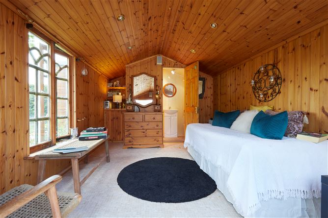 Pine Grove, Oldtown, Bohermeen, Navan, Meath