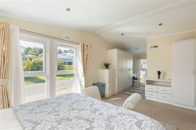 4W Potters Point, Brittas Bay, Co. Wicklow