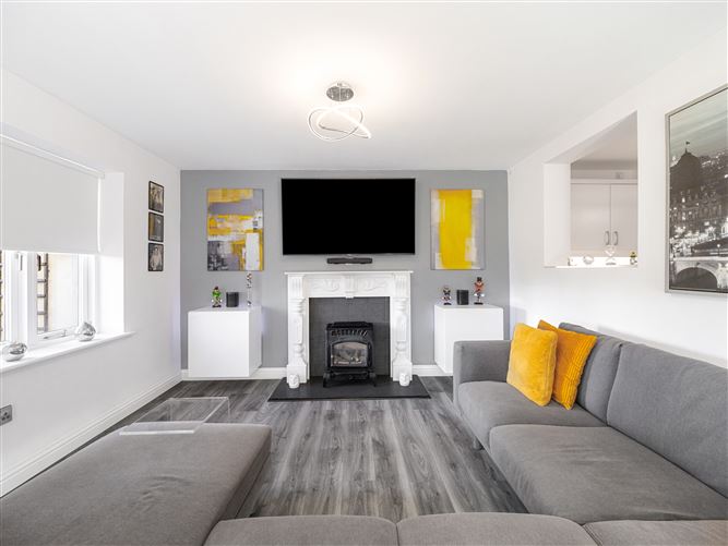 3 Riverside Drive , Kilcullen, Kildare