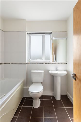63 Grianan Fidh , Stepaside, Dublin 18