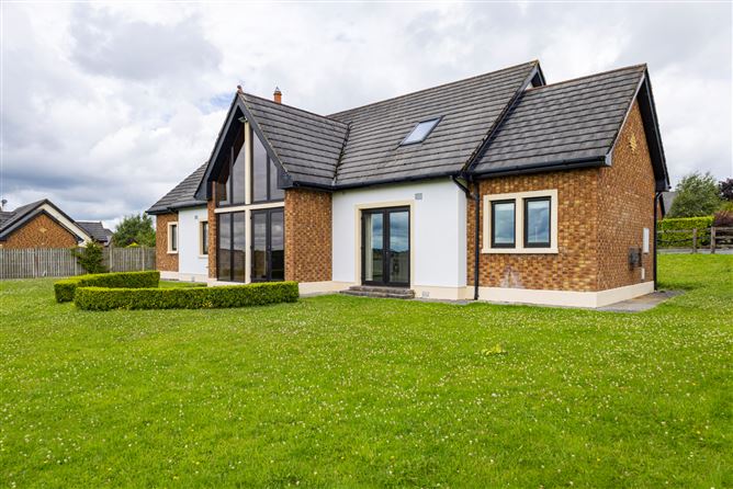 27 Lios an Ri, Clogharinka, Broadford, Co. Kildare