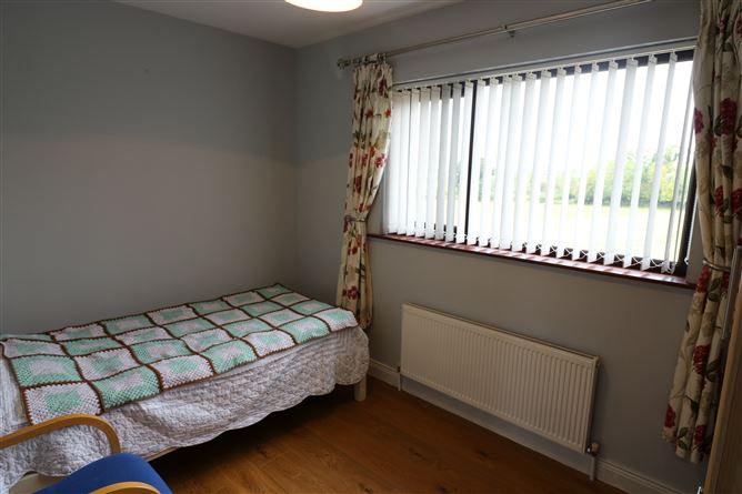 1 Ashgrove, Greenhill Village, Carrick-on-Suir, Tipperary