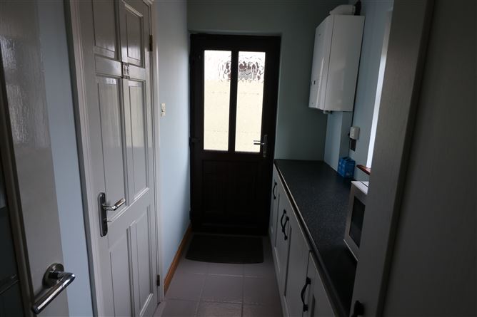 1 Ashgrove, Greenhill Village, Carrick-on-Suir, Tipperary