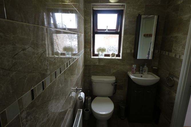 1 Ashgrove, Greenhill Village, Carrick-on-Suir, Tipperary