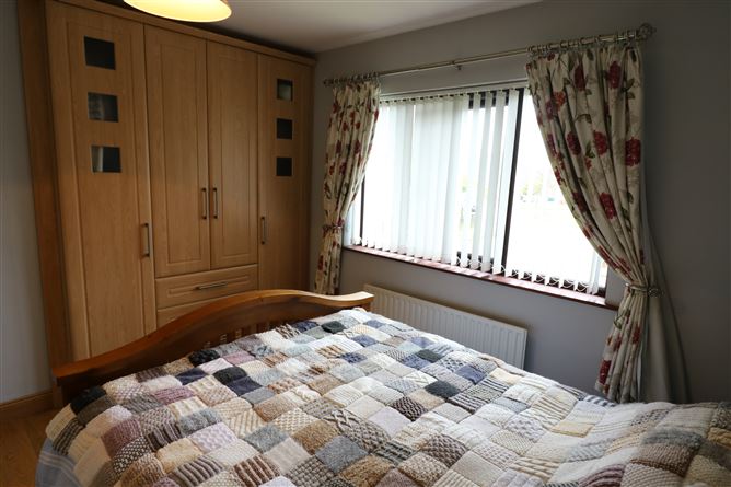 1 Ashgrove, Greenhill Village, Carrick-on-Suir, Tipperary