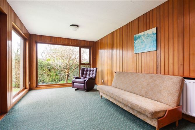 10 Glenomena Grove, Booterstown, Co. Dublin