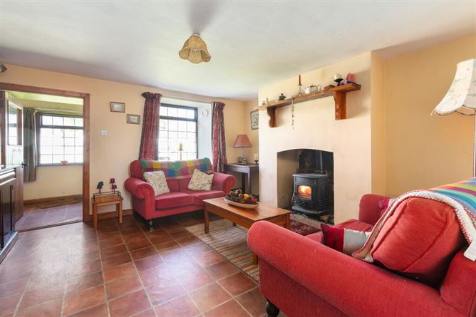 13 Ardglassan Cottages, Crossakiel, Kells, Meath