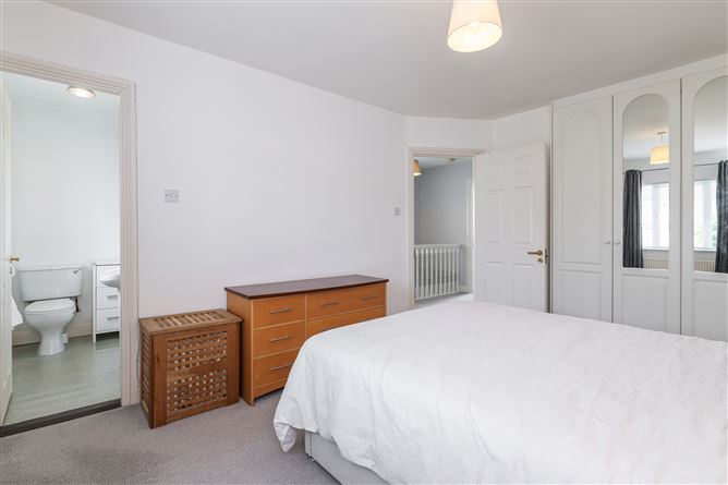 27 Woodstown Lane, Knocklyon, Dublin 16