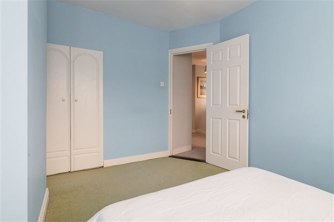 27 Woodstown Lane, Knocklyon, Dublin 16