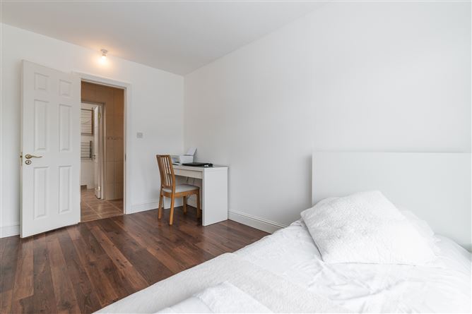 27 Woodstown Lane, Knocklyon, Dublin 16
