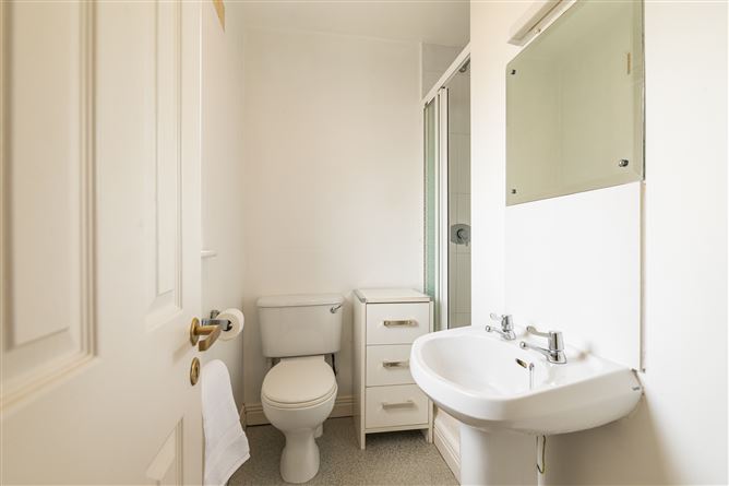 27 Woodstown Lane, Knocklyon, Dublin 16