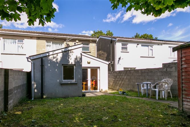 70 Meadowview Grove, Lucan, Co. Dublin
