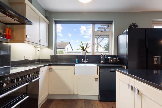 8 Grange Park Crescent, Raheny, Dublin 5