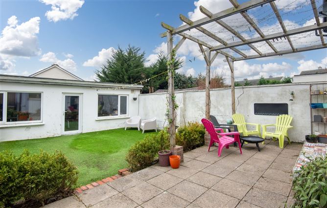 8 Grange Park Crescent, Raheny, Dublin 5