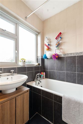 8 Grange Park Crescent, Raheny, Dublin 5