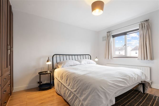 8 Grange Park Crescent, Raheny, Dublin 5