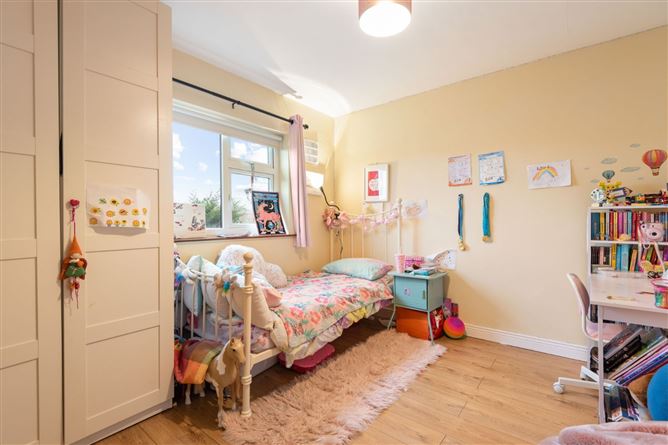 8 Grange Park Crescent, Raheny, Dublin 5