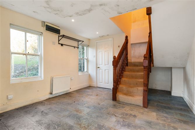 Ballinagee Farmhouse, Enniskerry, Co. Wicklow