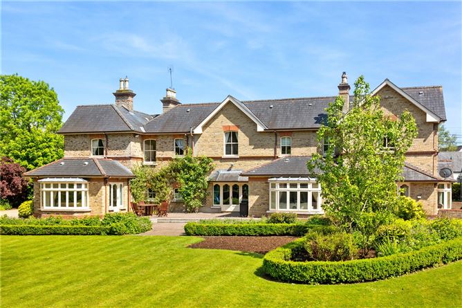 Huntsman House, Jigginstown, Naas, Co. Kildare