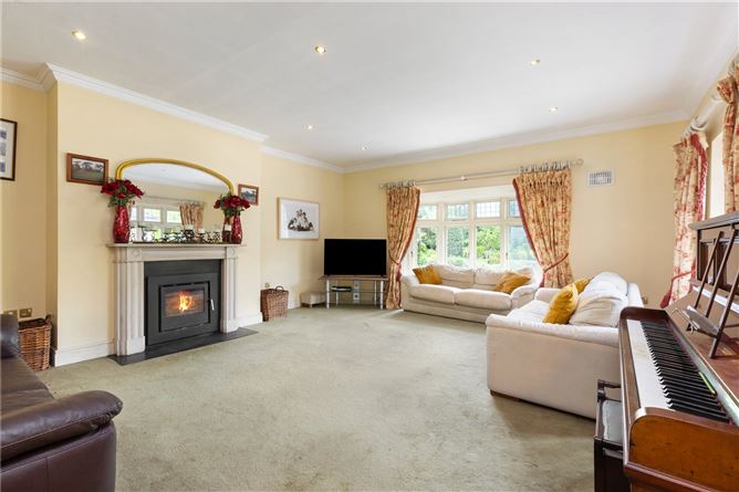 Huntsman House, Jigginstown, Naas, Co. Kildare