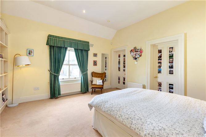 Huntsman House, Jigginstown, Naas, Co. Kildare