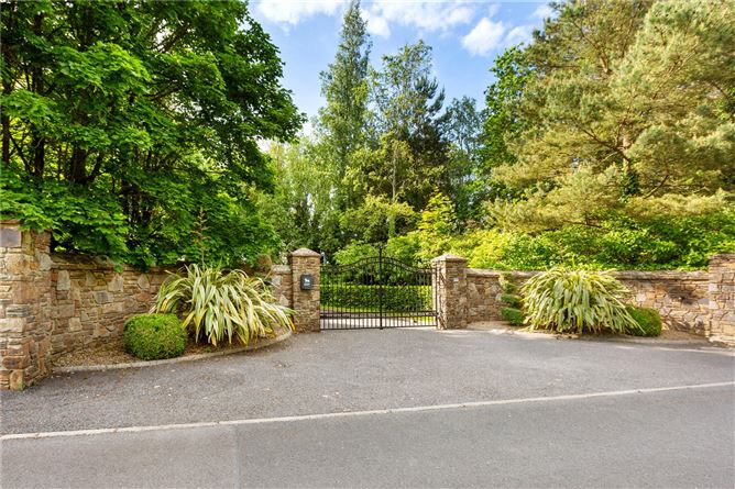 Huntsman House, Jigginstown, Naas, Co. Kildare