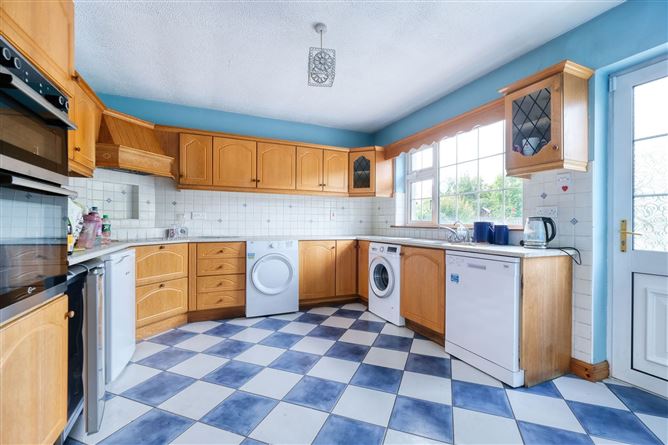 57 Ardnacassa Avenue, Ballinalee Road, Longford