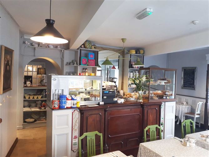 The Castle Antiques, Arts & Crafts, Clarecastle, County Clare