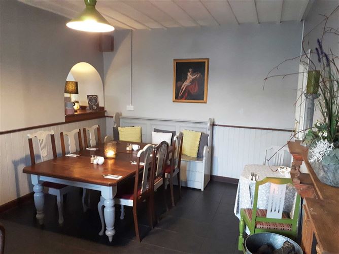 The Castle Antiques, Arts & Crafts, Clarecastle, County Clare