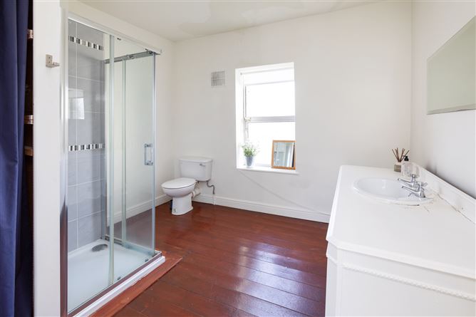 2 Fortview Avenue, Clontarf, Dublin 3