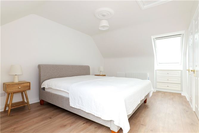 31 The Long Walk, Spanish Arch, Galway City