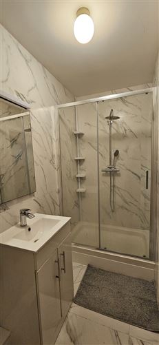 https://photos-a.propertyimages.ie/media/7/4/5/4952547/fa53f626-9a5f-45b1-954c-3dab7f560a46_l.jpg