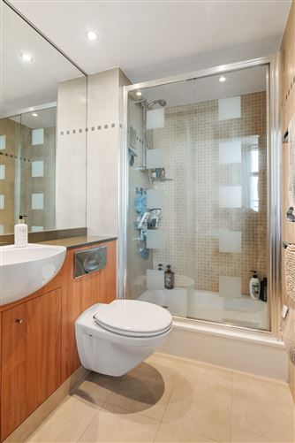 77 The Hibernia Building, Heuston South Quarter, Kilmainham,   Dublin 8