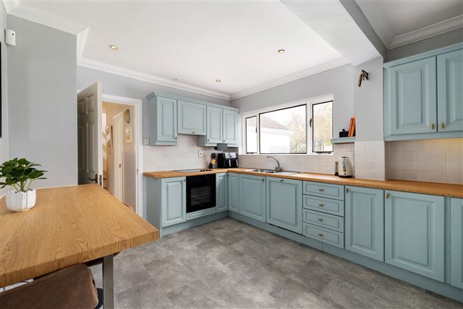 42 Springfield Park, Foxrock, Dublin 18