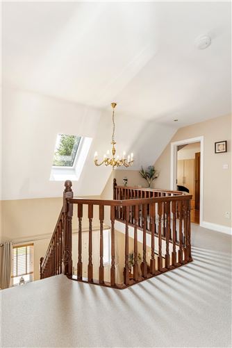 https://photos-a.propertyimages.ie/media/7/4/5/5009547/71cd7eb7-e8cb-485d-8fcb-ee2829f58c0d_l.jpg