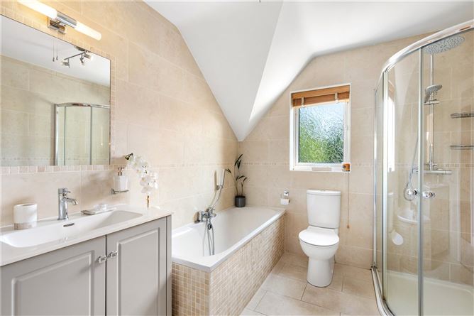 https://photos-a.propertyimages.ie/media/7/4/5/5009547/71cd7eb7-e8cb-485d-8fcb-ee2829f58c0d_l.jpg
