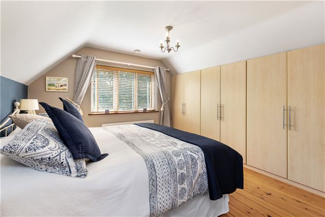 https://photos-a.propertyimages.ie/media/7/4/5/5009547/71cd7eb7-e8cb-485d-8fcb-ee2829f58c0d_l.jpg