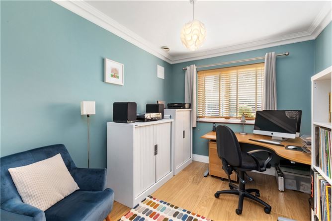 https://photos-a.propertyimages.ie/media/7/4/5/5009547/71cd7eb7-e8cb-485d-8fcb-ee2829f58c0d_l.jpg