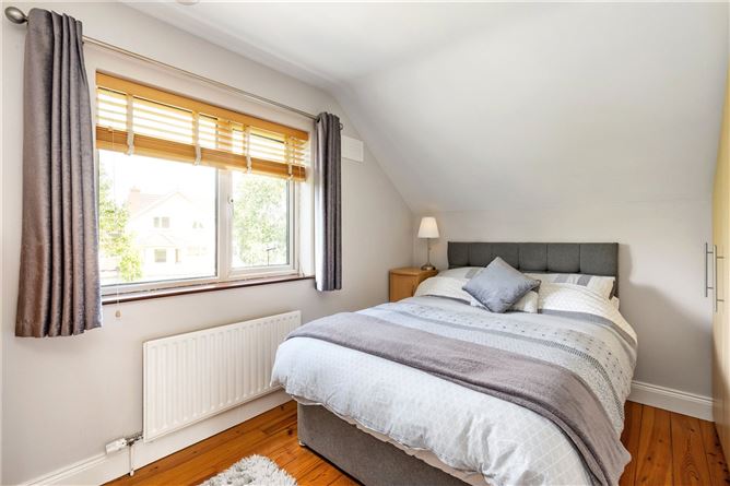 https://photos-a.propertyimages.ie/media/7/4/5/5009547/71cd7eb7-e8cb-485d-8fcb-ee2829f58c0d_l.jpg