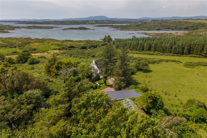 Photo 29 of 33 — Inish Free, Ardnagrena, Ringarogy, Baltimore, Cork