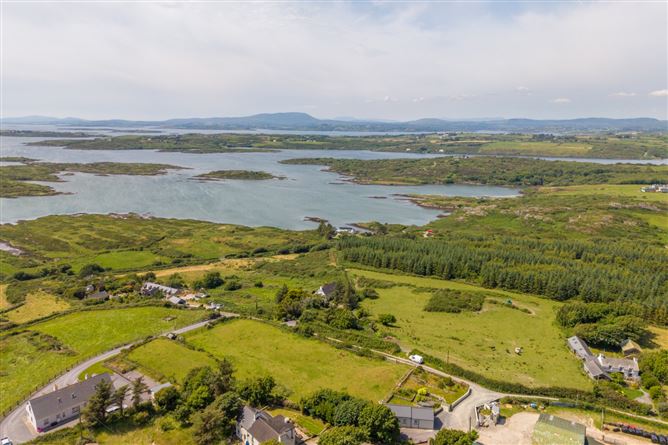 Photo 31 of 33 — Inish Free, Ardnagrena, Ringarogy, Baltimore, Cork